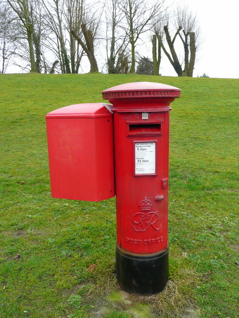 George VI post box