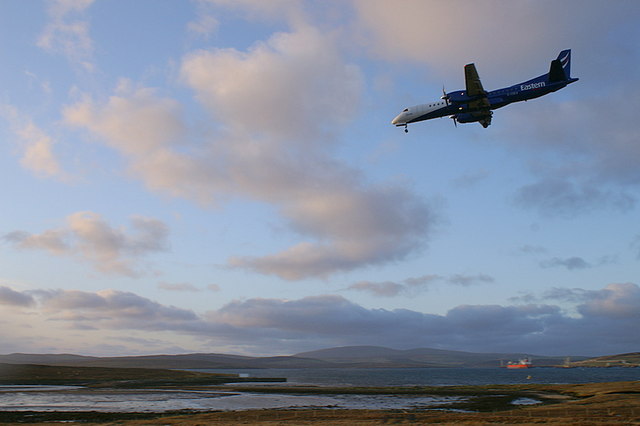 Approach to Scatsta Airfield
