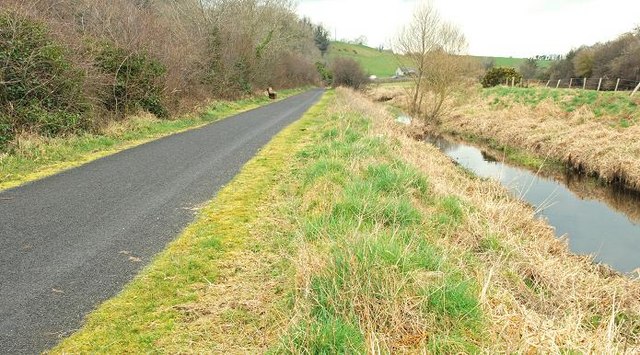 Canal and towpath near Goraghwood (1)