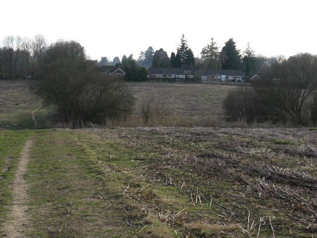 Footpath south to Smock Alley