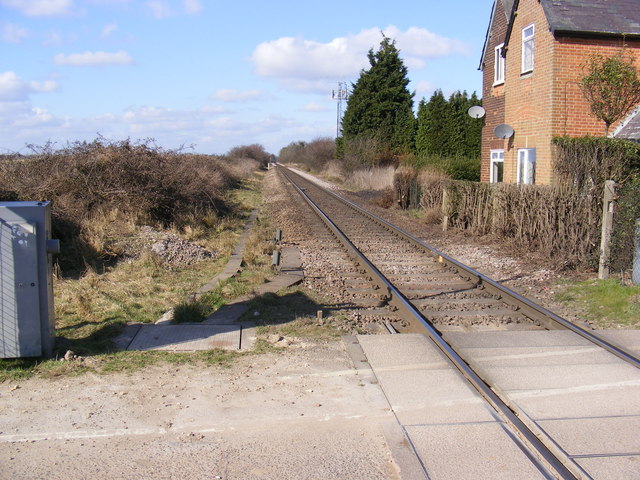 Along the tracks looking towards Nacton