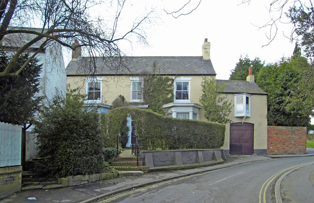 "Huckleberry House", Tower Hill, Hessle © David Wright :: Geograph ...