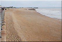 TQ8109 : Hastings Beach looking East by N Chadwick