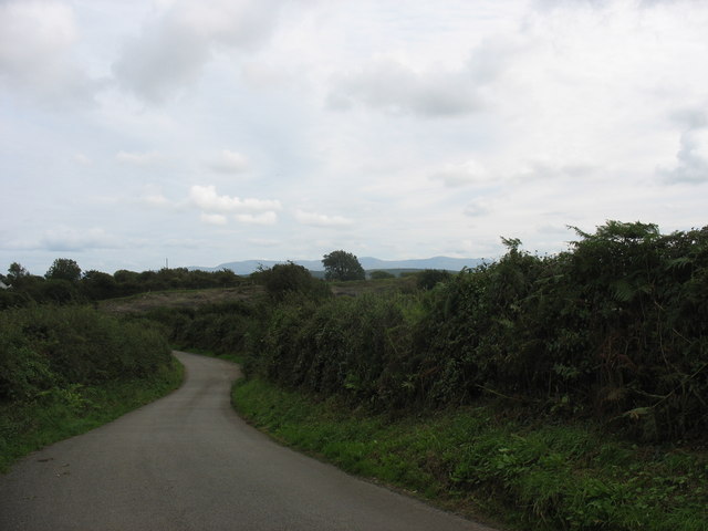 Approaching the disused quarry