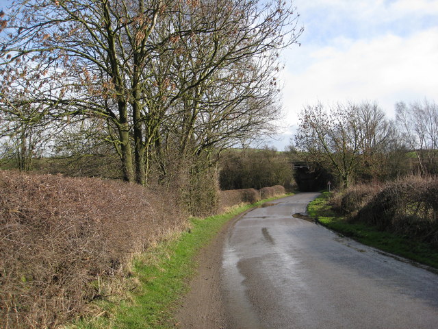 Approaching Park Lane Railway Bridge