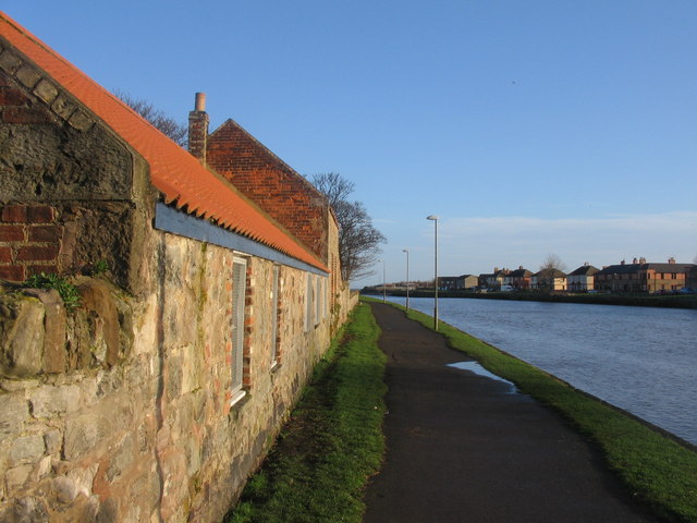 Walkway along the west bank of the River Esk