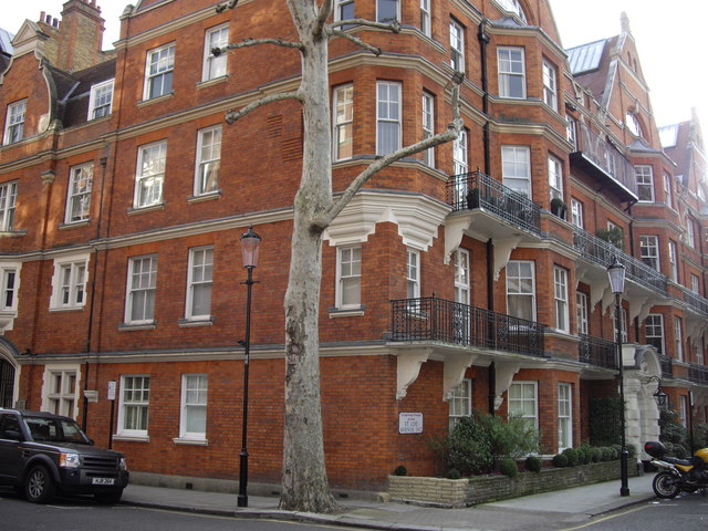 Mansion Block Corner of Flood Street .... © PAUL FARMER :: Geograph ...