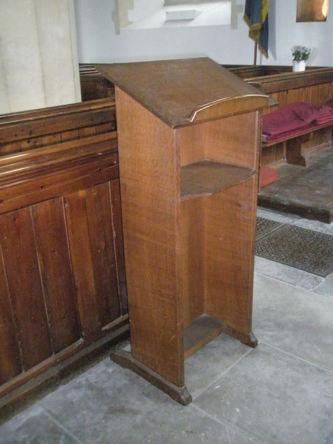 Modern lectern at St John the... © Basher Eyre cc-by-sa/2.0 :: Geograph ...