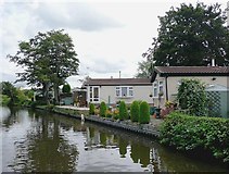 SJ9314 : Housing by the canal at Penkridge, Staffordshire by Roger  D Kidd