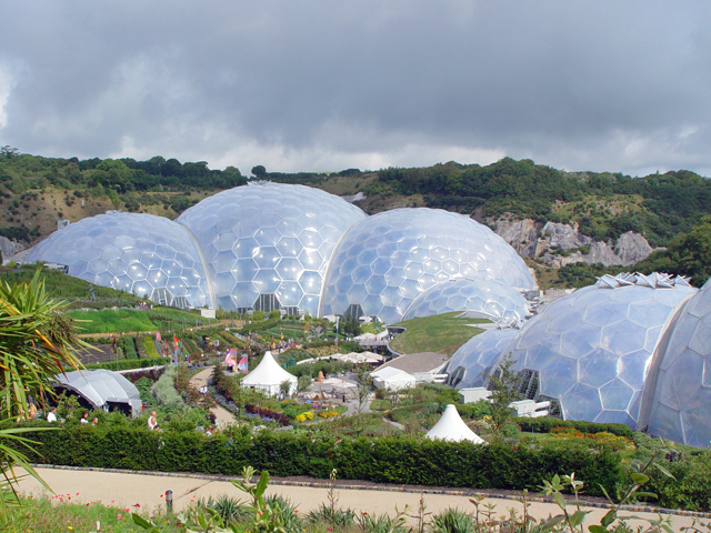 Gardens and biodomes, the Eden Project © Christine Church cc-by-sa/2.0 ...