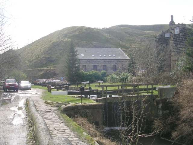 Gauxholme Highest Lock No 24 - Rochdale Canal - Bacup Road