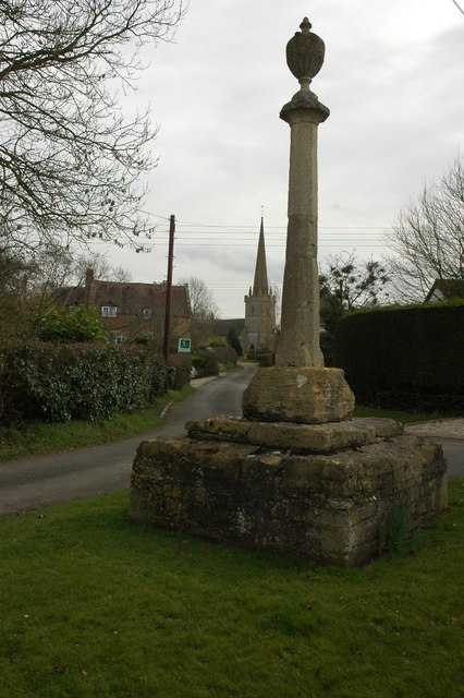 Childswickham Cross
