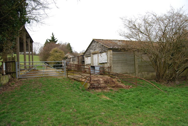 Vann Farm © N Chadwick cc-by-sa/2.0 :: Geograph Britain and Ireland