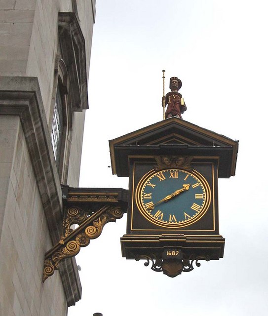 St James Garlickhythe, Garlick Hill, London EC4 - Clock
