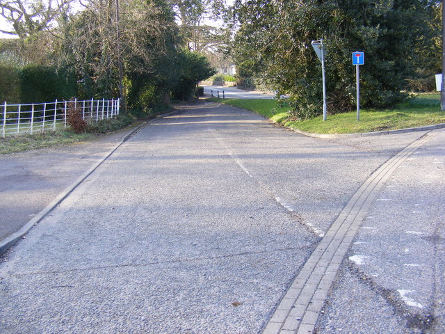 Former part of Middleton Road & junction with the A12