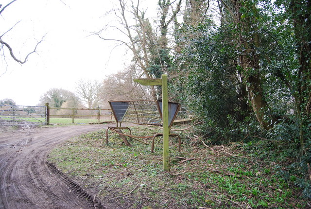 Byway signpost & a hay feeding trough, Empshott
