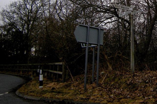 Signpost at Baldoukie / Tannadice / Justinhaugh junction