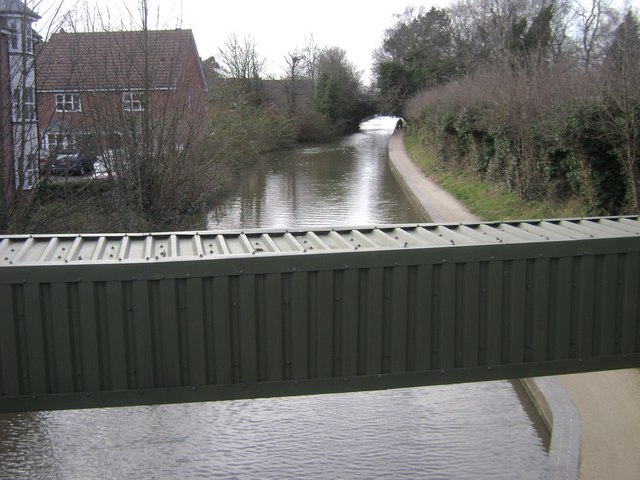 Duct over Grand Union Canal at Bridge 47, Warwick
