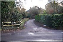 SU7438 : Entrance to Manor Farm by N Chadwick