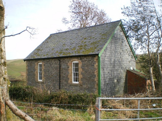The tiny chapel at Ty Issa (1)