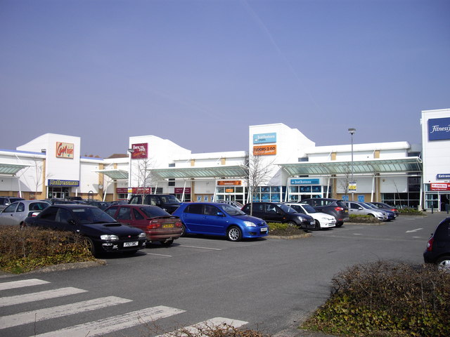 Car Park-Turner Rise Retail Park © PAUL FARMER cc-by-sa/2.0 :: Geograph ...