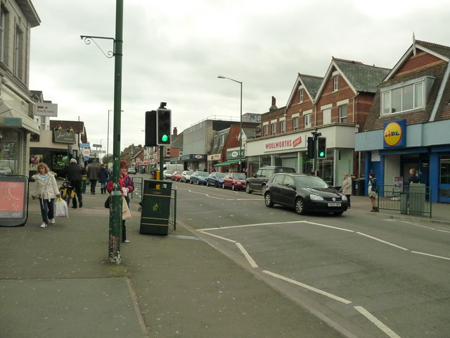 Bournemouth : Winton, Wimborne Road © Lewis Clarke cc-by-sa/2.0 ...