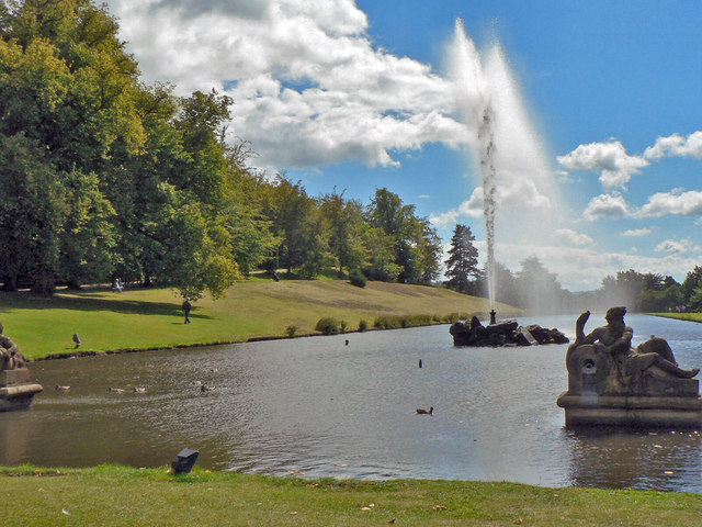 Chatsworth House - Rectangular lake and the Emperor Fountain.