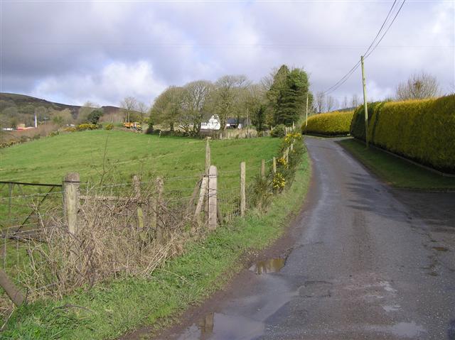 Todds Leap Road © Kenneth Allen cc-by-sa/2.0 :: Geograph Ireland