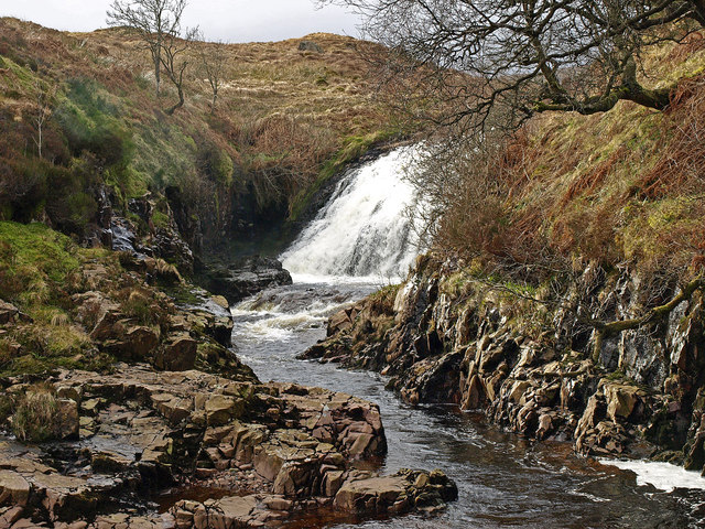 Waterfall, River Calder © wfmillar :: Geograph Britain and Ireland