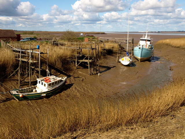 Boats on East Drain near Ferriby Sluice © Andy Beecroft :: Geograph ...