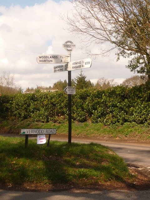 Sutton Holms: signpost at Sutton Hill