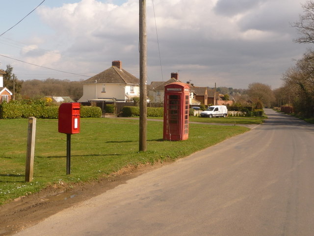Woodlands: postbox № BH21 56
