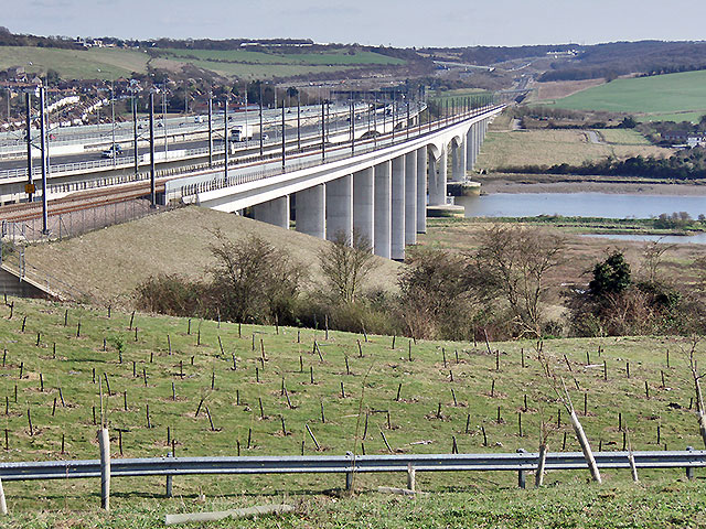 The Medway M2 Bridge © Andy Stephenson cc-by-sa/2.0 :: Geograph Britain ...