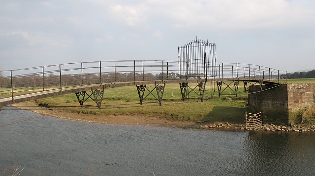 Footbridge, Tyninghame Estate © Richard Webb :: Geograph Britain and ...