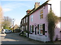 Houses opposite the pond, Worth