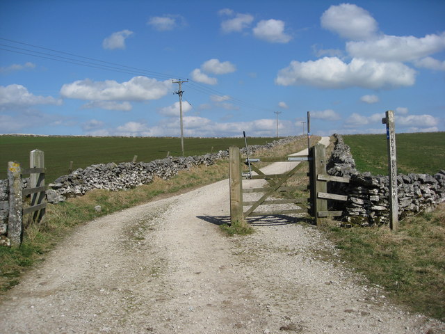 Bridleway meets lane