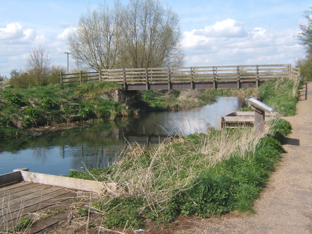 Footbridge over the River Gipping © Andrew Hill cc-by-sa/2.0 ...