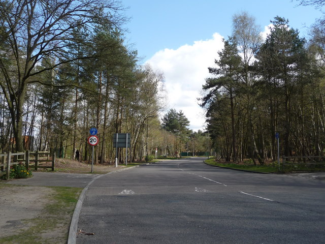 The entrance to Guillemont Park