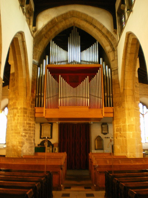 Holy Trinity Church, Kendal, Organ