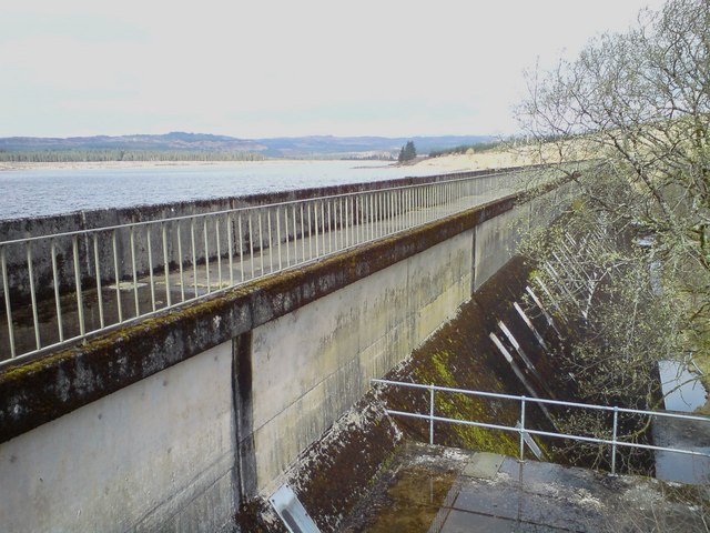 The dam, Loch Glashan