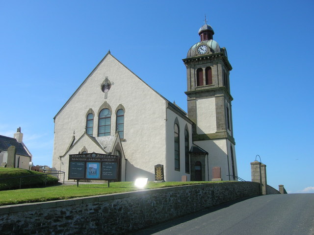 Doune Church, Macduff © JThomas cc-by-sa/2.0 :: Geograph Britain and ...