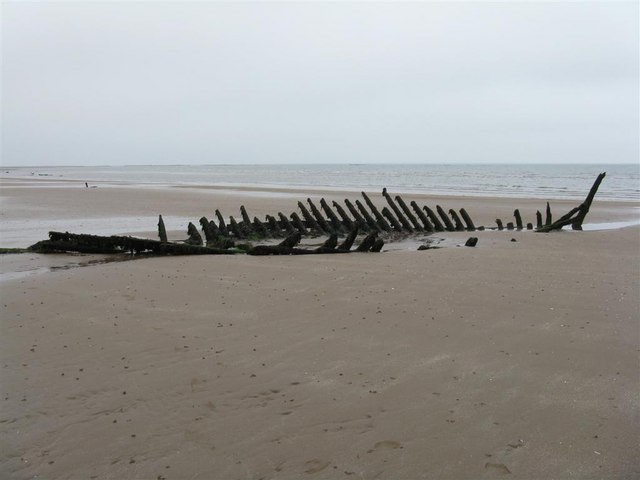 Old boat wreck at Seton Sands © M J Richardson cc-by-sa/2.0 :: Geograph ...