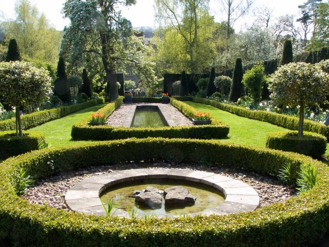 Morville Dower House Garden © Mike White cc-by-sa/2.0 :: Geograph ...