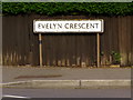 Evelyn Crescent street sign
