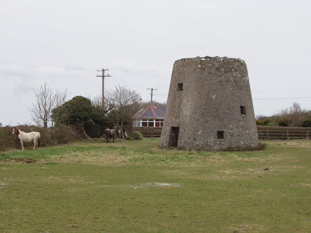 Ruined windmill near Kilmore Quay
