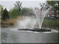 Borehamwood: Aberford Park Lake fountains