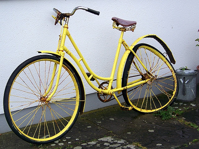 Yellow bike, Craft Centre Spiddal/An Spideal