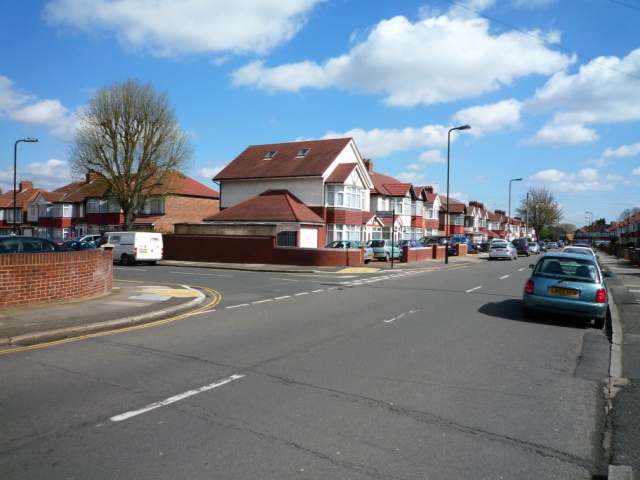 Park Avenue at junction with Argyll Road