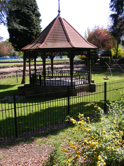 Brunswick Bandstand © Gordon Griffiths cc-by-sa/2.0 :: Geograph Britain ...