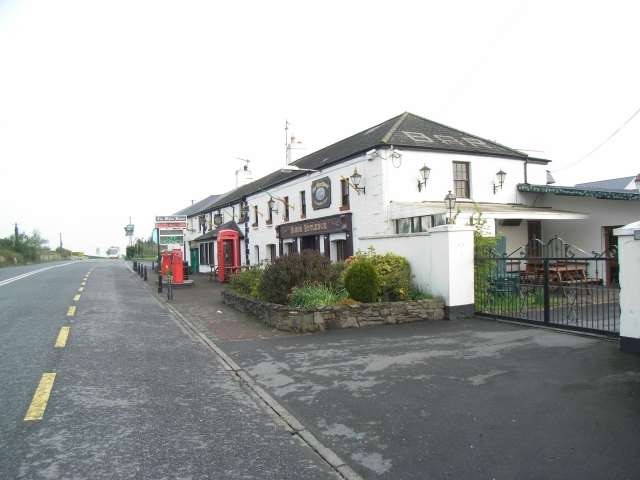 The White House Pub & Restaurant, Ward,... © JP cc-by-sa/2.0 ...